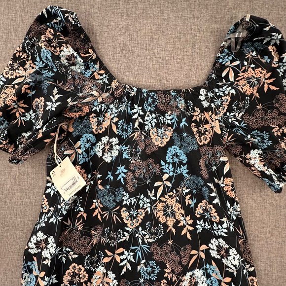 Brand New!‎ a.n.a a new approach Floral Dress Puffy Short Sleeves Small MSRP $60 - Picture 14 of 15